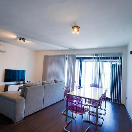 Modern Sea-view In Sliema Ferry 250 Sqm 4s Gzira