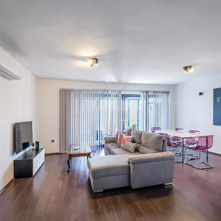 Apartamento Modern Sea-view In Sliema Ferry 250 Sqm 4s Gzira