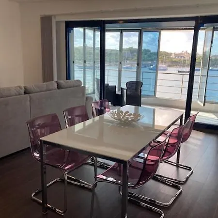 Modern Sea-view In Sliema Ferry 250 Sqm 4s *