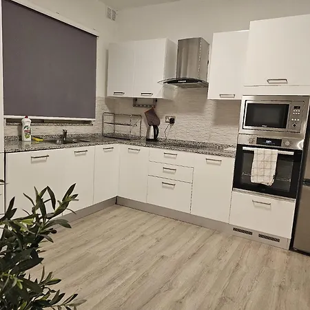 Modern Sea-view In Sliema Ferry 250 Sqm 4s