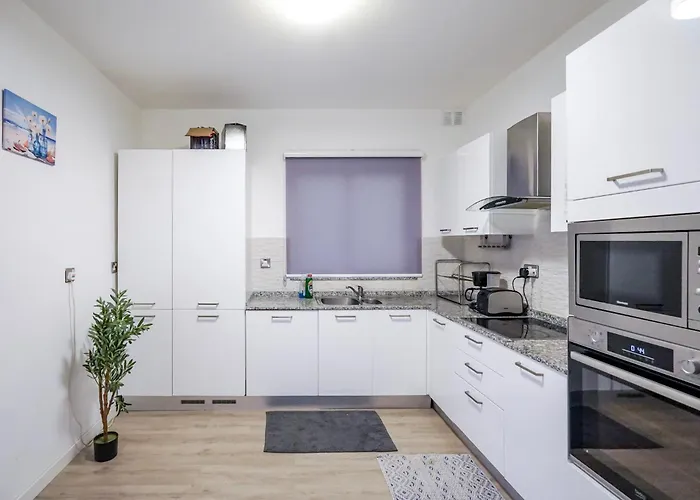 Apartment Modern Sea-view In Sliema Ferry 250 Sqm 4s *