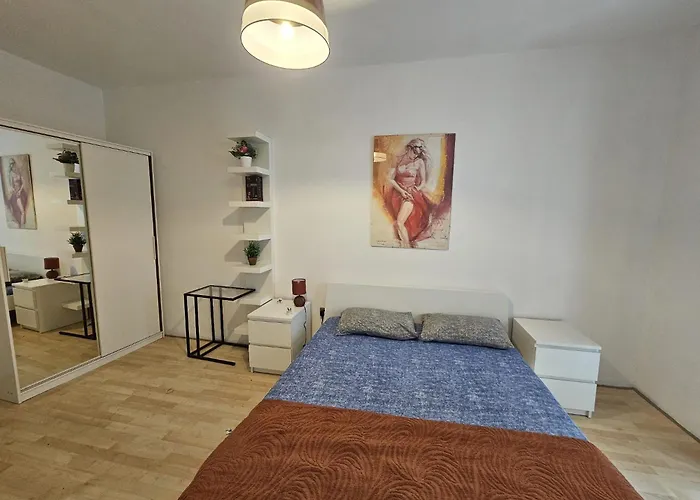 Apartment Modern Sea-view In Sliema Ferry 250 Sqm 4s *