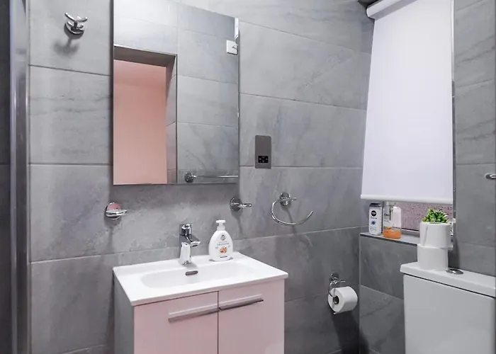 Modern Sea-view In Sliema Ferry 250 Sqm 4s