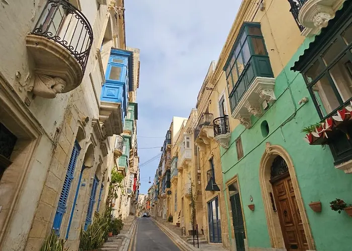 Modern Sea-view In Sliema Ferry 250 Sqm 4s Gzira