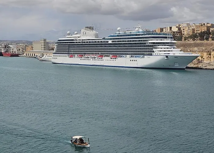 Apartment Modern Sea-view In Sliema Ferry 250 Sqm 4s