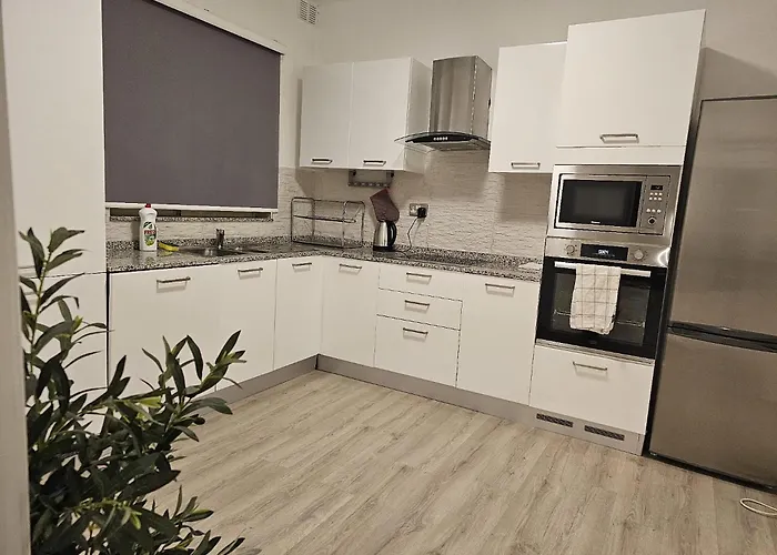 Modern Sea-view In Sliema Ferry 250 Sqm 4s